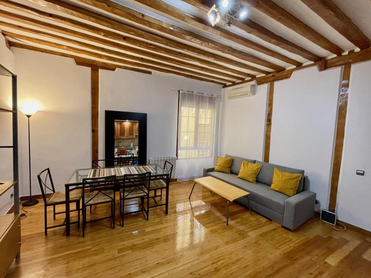 Apartamento Con Encanto Junto A La Plaza Mayor — Fotos 1